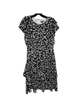 Who What Wear Short Sleeve Tiered Dress Ruffle Black Floral Print Size XS